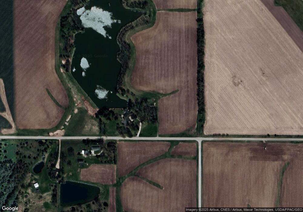 1792 S 28th Ave E, Newton, IA 50208 - photo 1