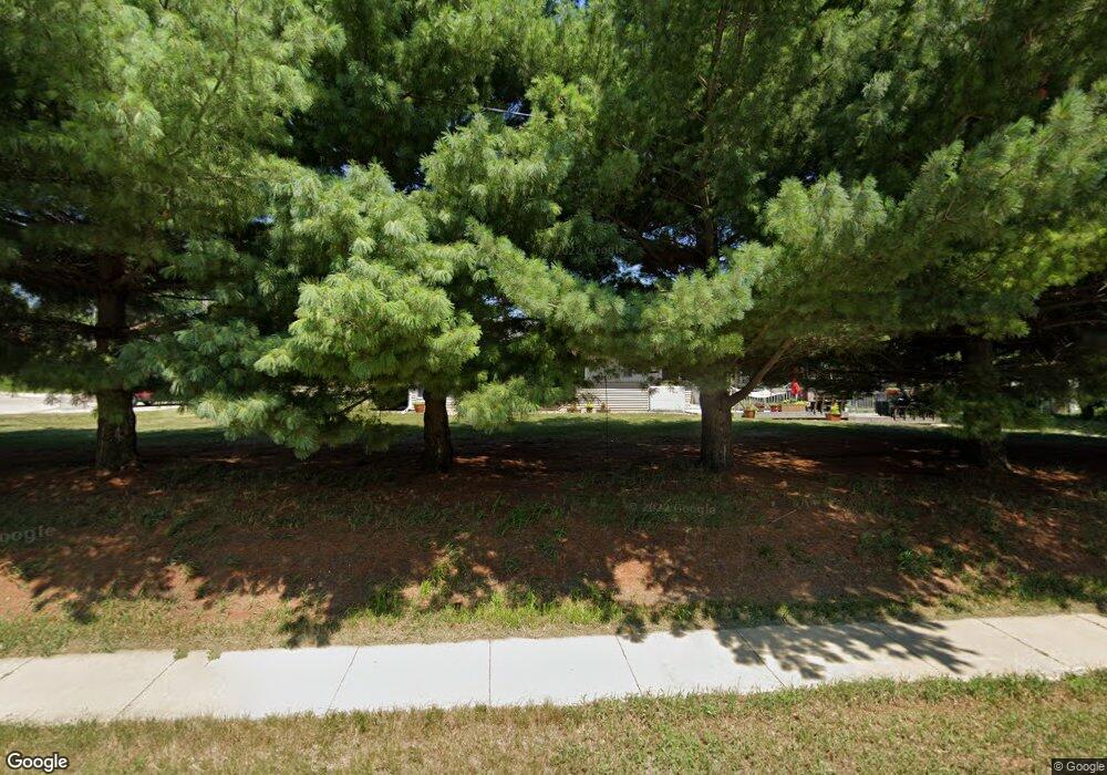 2110 Waterloo Rd, Cedar Falls, IA 50613 - photo 1