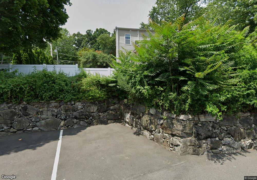 122 River Run unit 124, Greenwich, CT 06831 - photo 1