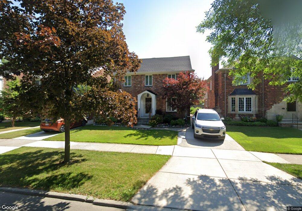 410 Mckinley Ave, Grosse Pointe Farms, MI 48236 - photo 1