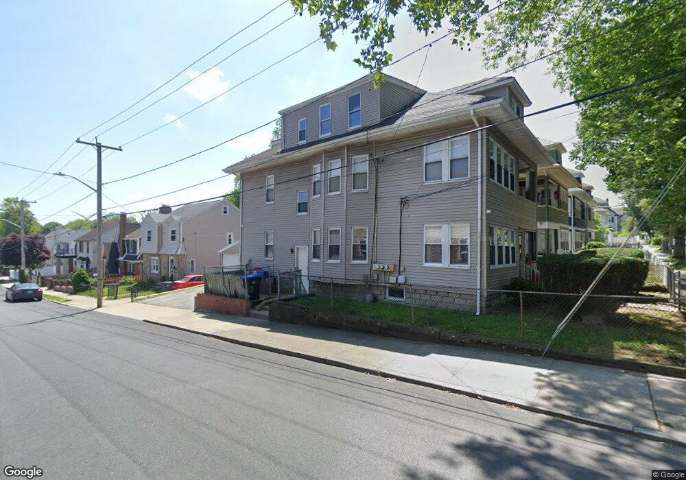 940 Narragansett Blvd, Providence, RI 02905 - photo 1