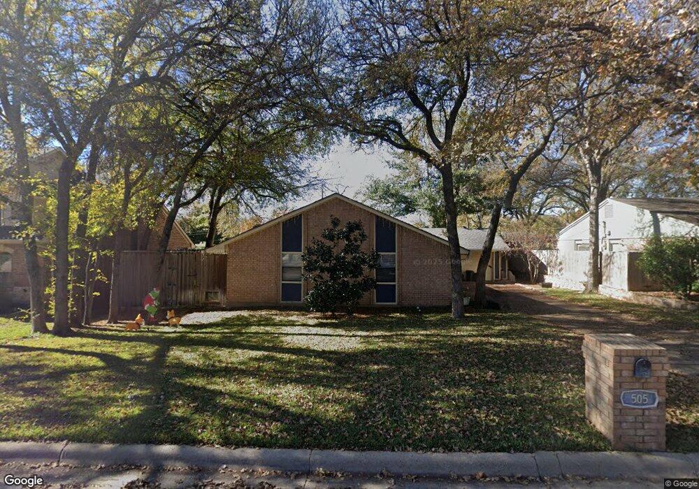 505 Greenwood Cir, Hurst, TX 76053 - photo 1