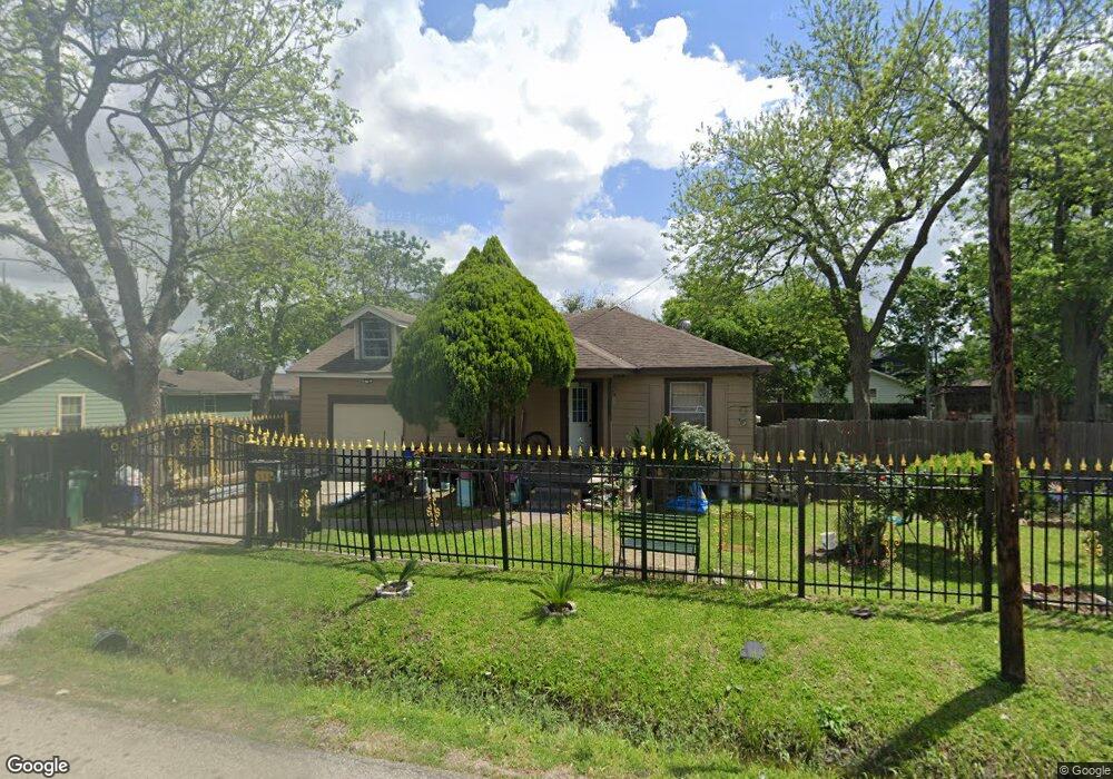 4308 Delhi St, Houston, TX 77022 - photo 1