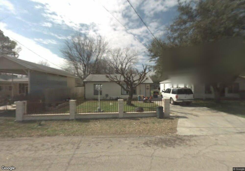 105 Hickory St, Cleburne, TX 76033 - photo 1