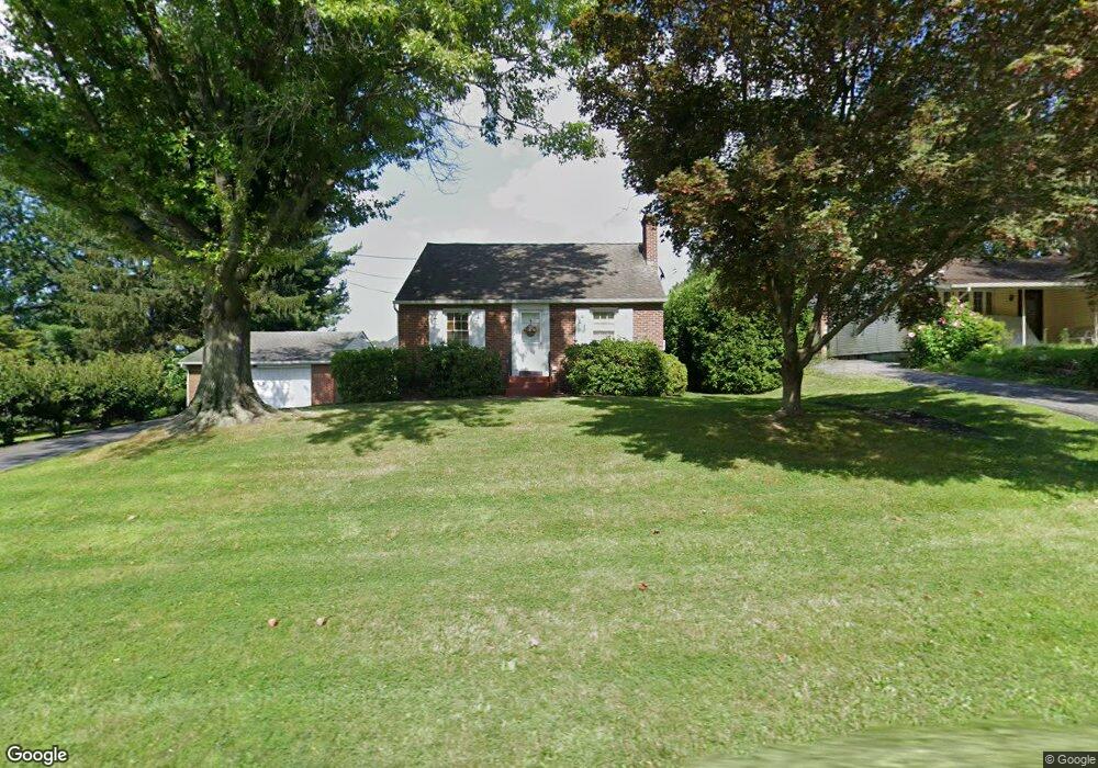 413 Lampeter Rd, Lancaster, PA 17602 - photo 1