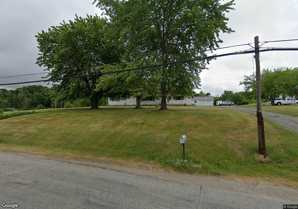 8453 E Hatchery Rd, Syracuse, IN 46567 - photo 1