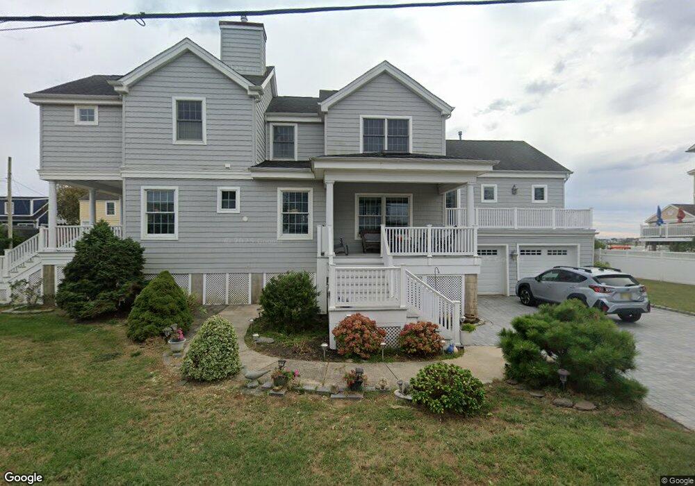 10 Riverview Rd, Monmouth Beach, NJ 07750 - photo 1