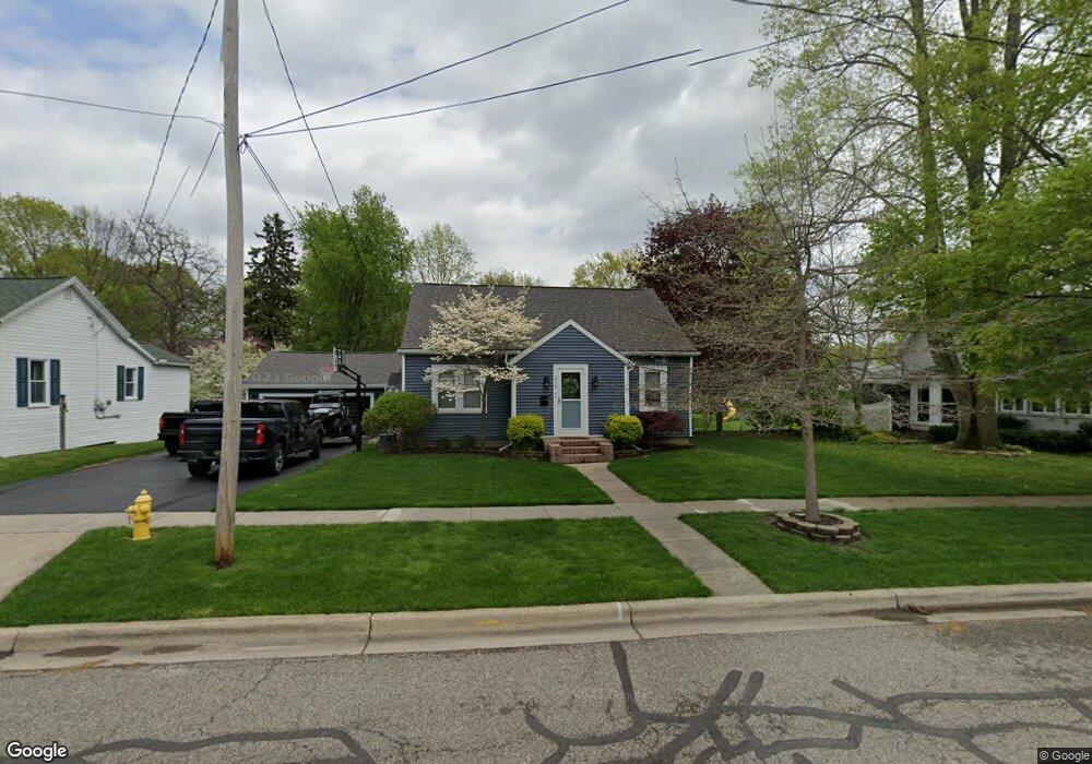 312 Budlong St, Adrian, MI 49221 - photo 1