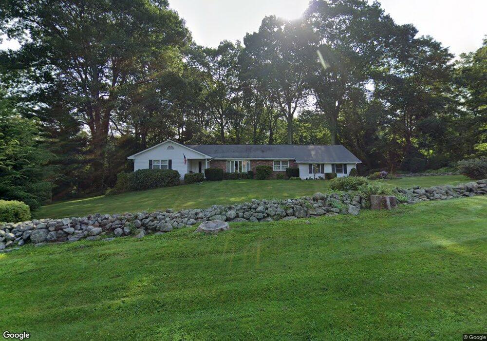 8 Stone Fence Ln, Newtown, CT 06470 - photo 1