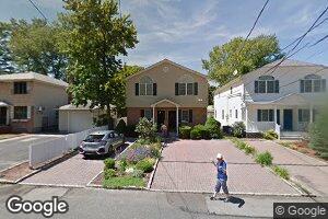 33 Yennicock Ave Unit Right Side, Port Washington, NY 11050