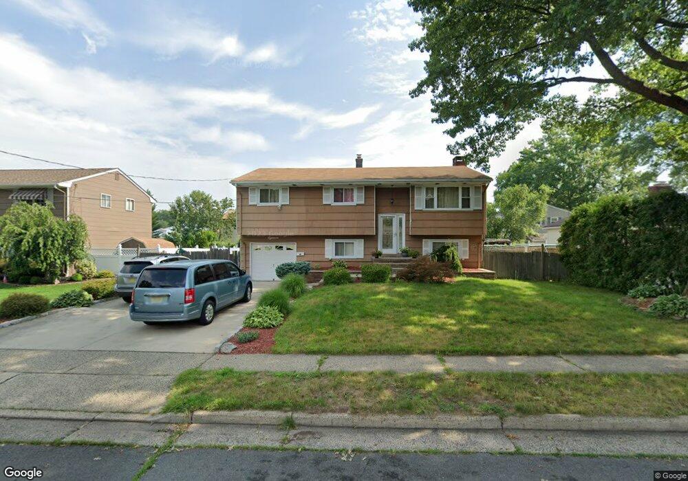 18 Princeton Dr, Middlesex, NJ 08846 - photo 1