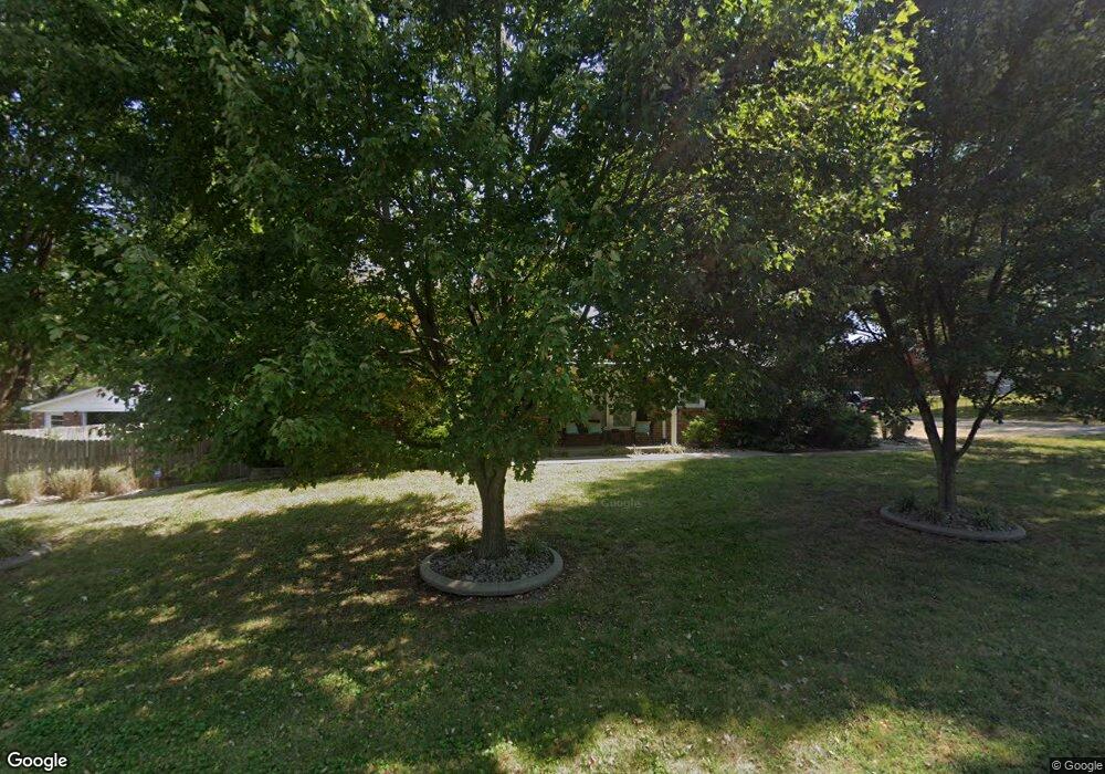 8123 Ardenia Ln, Louisville, KY 40228 - photo 1