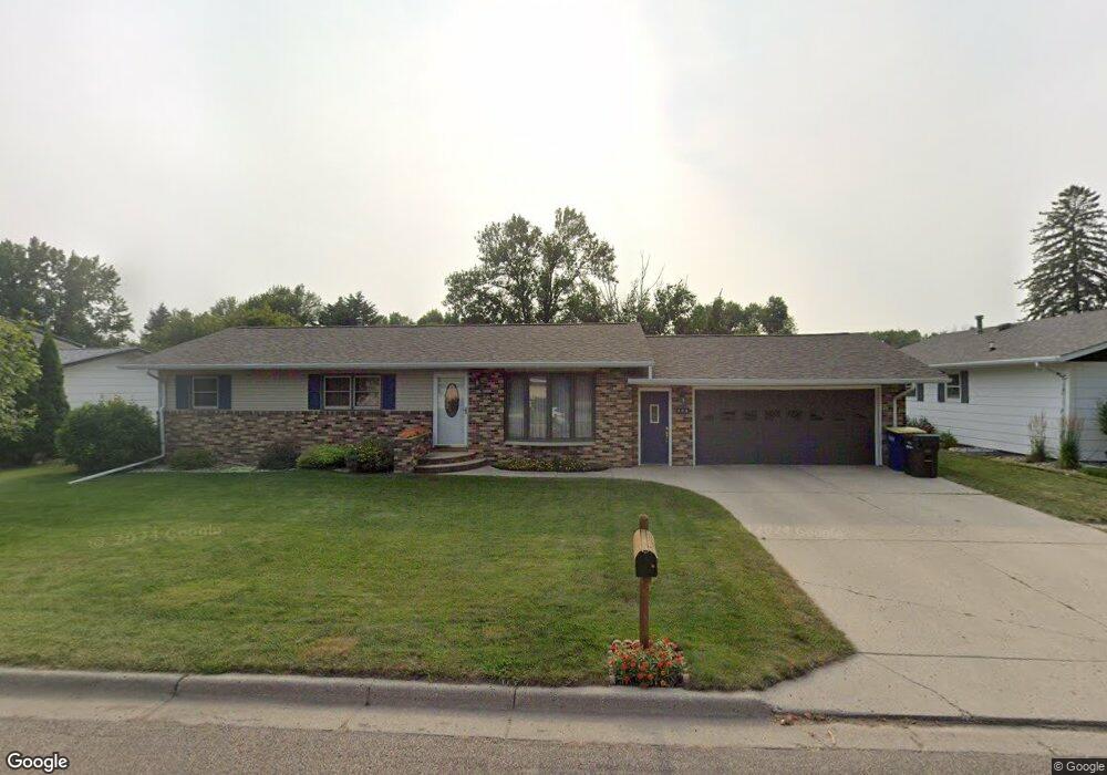 303 18th Ave NE, Jamestown, ND 58401 - photo 1