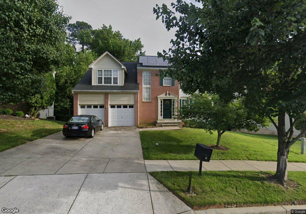 5701 Silk Tree Dr, Riverdale, MD 20737 - photo 1