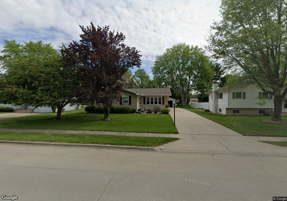 1570 Pulaski St, Lincoln, IL 62656 - photo 1