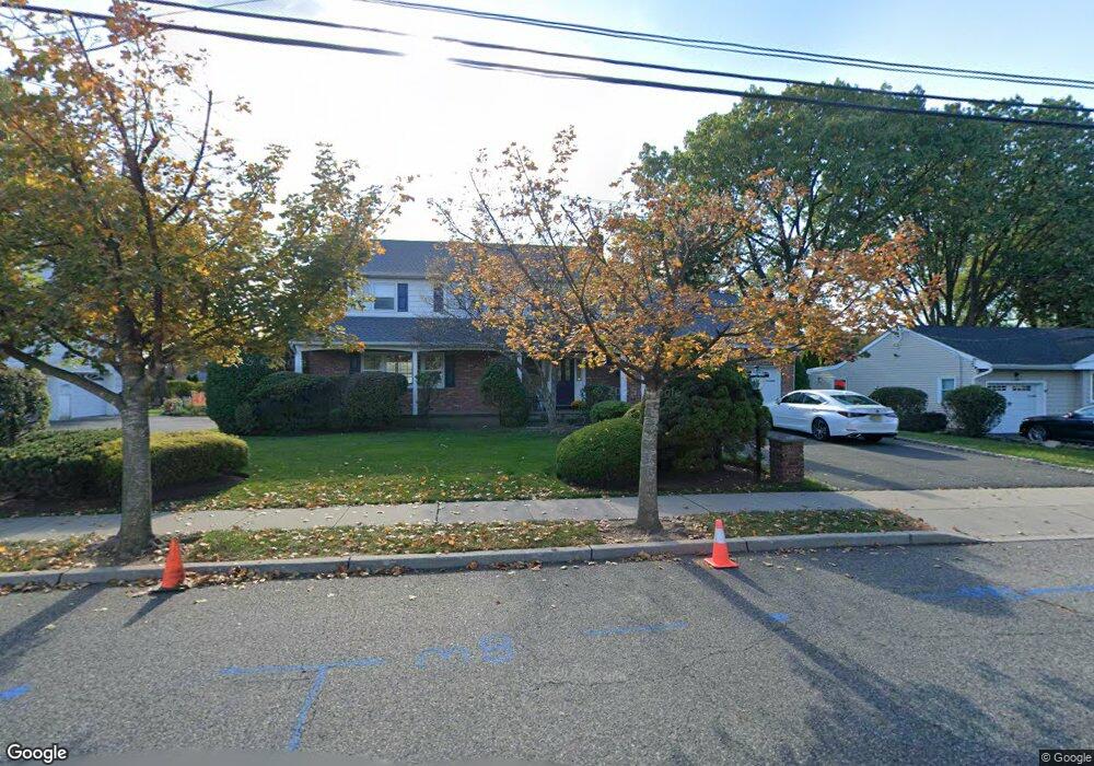 181 Robin Hood Rd, Clifton, NJ 07013 - photo 1