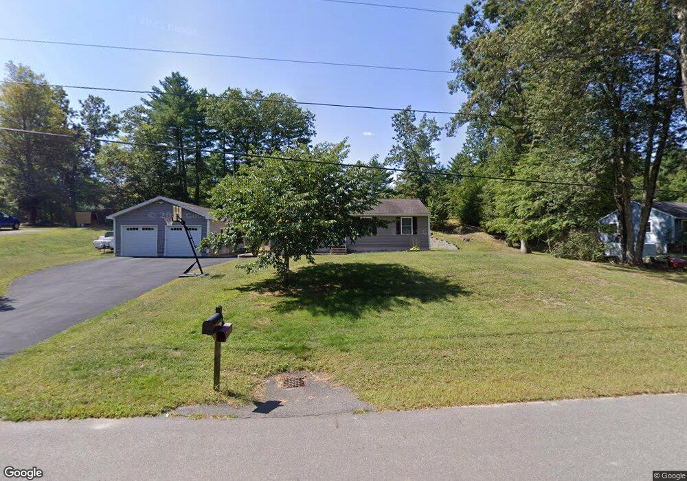 4 Hildreth Dr, Litchfield, NH 03052 - photo 1