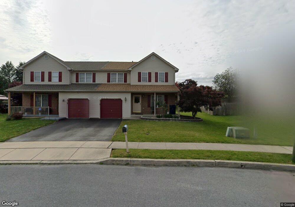 148 Bainbridge Cir, Reading, PA 19608 - photo 1