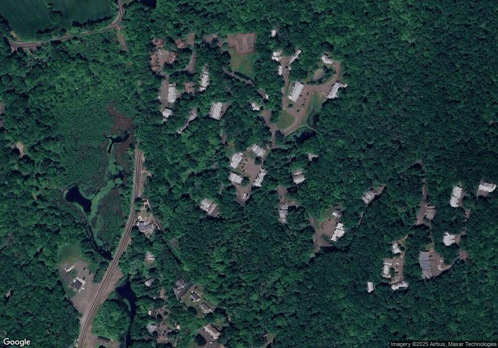 24 Wauwinet Ct, Guilford, CT 06437 - photo 1