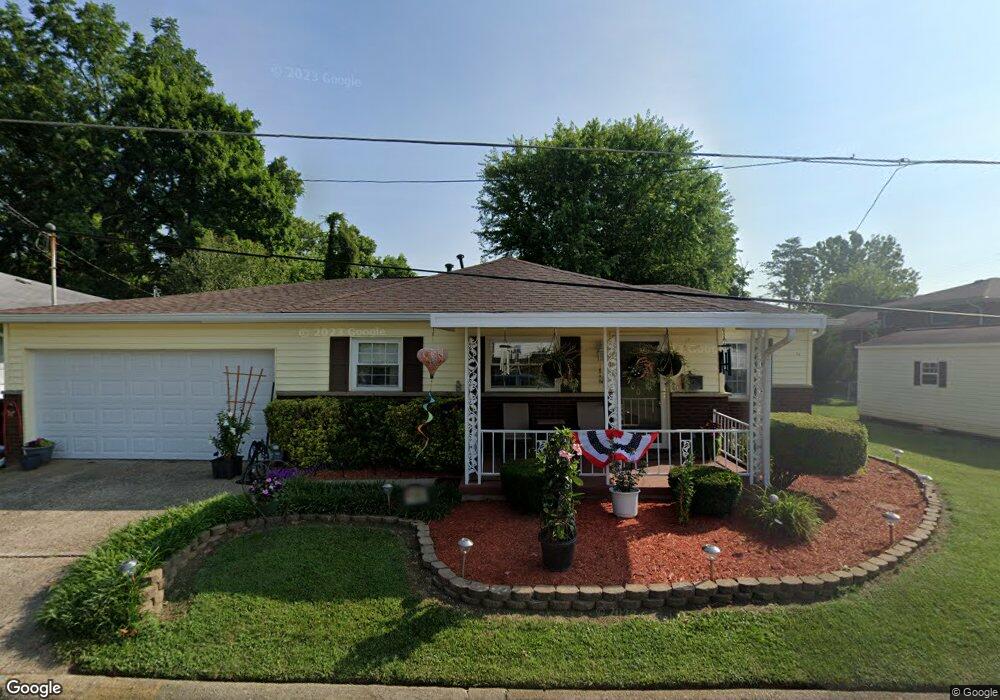 2700 Edwards Cir, Dunbar, WV 25064 - photo 1