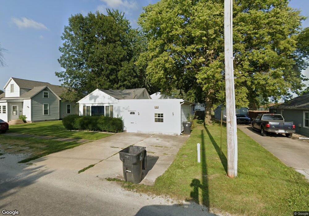 203 S Carico St, Tuscola, IL 61953 - photo 1