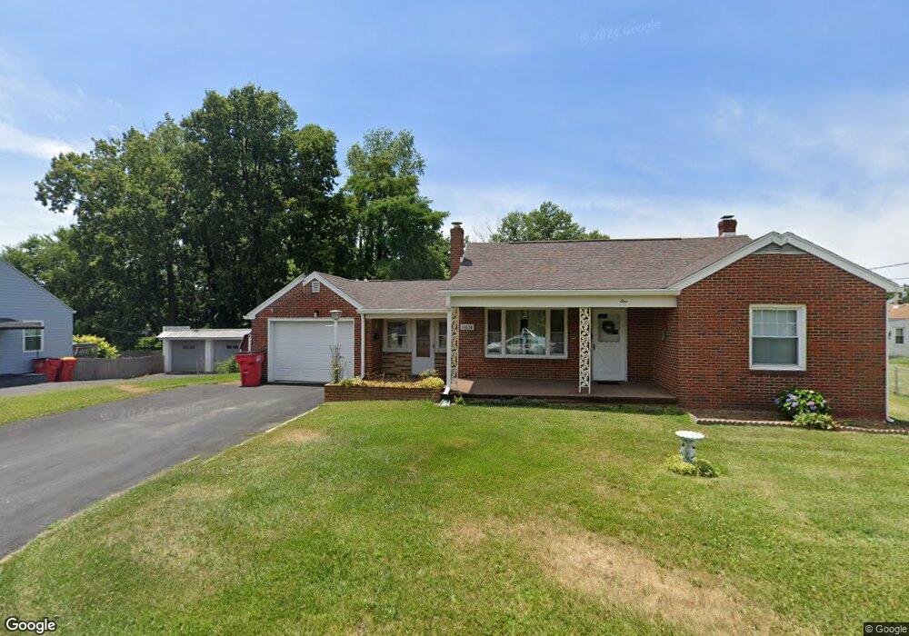11034 Rosewood Dr, Hagerstown, MD 21740 - photo 1