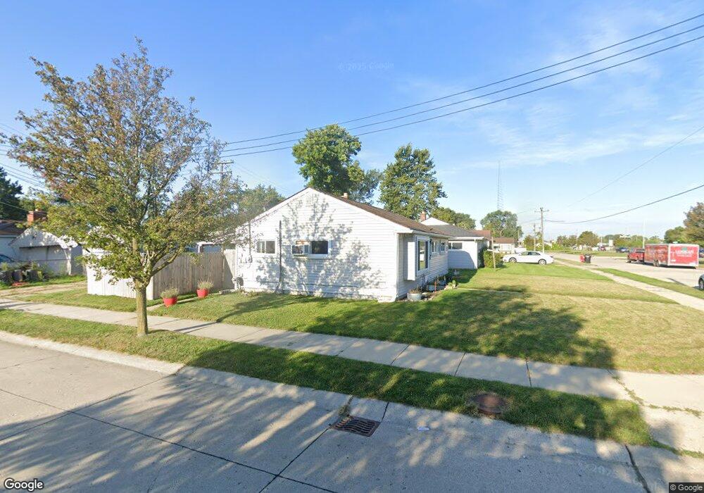 15250 Troy St, Roseville, MI 48066 - photo 1