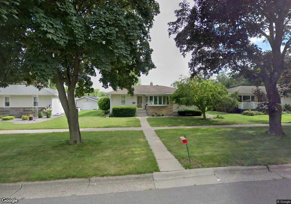 619 Main St, La Crescent, MN 55947 - photo 1