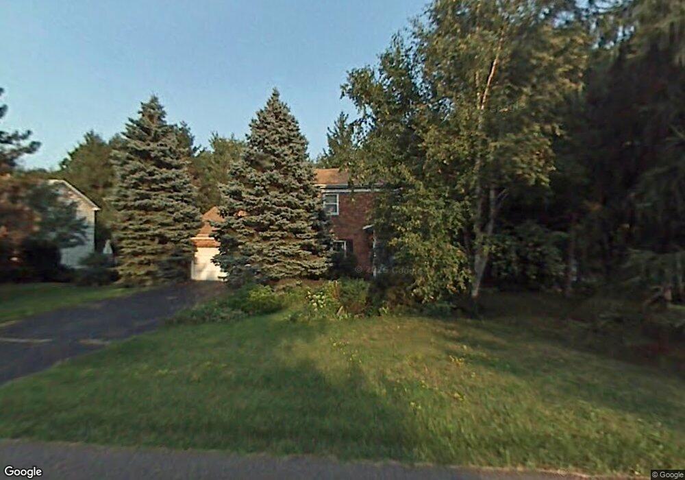 1206 Viewmont Dr, Schenectady, NY 12309 - photo 1