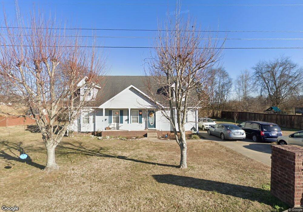 1001 Saul Dr S, Portland, TN 37148 - photo 1