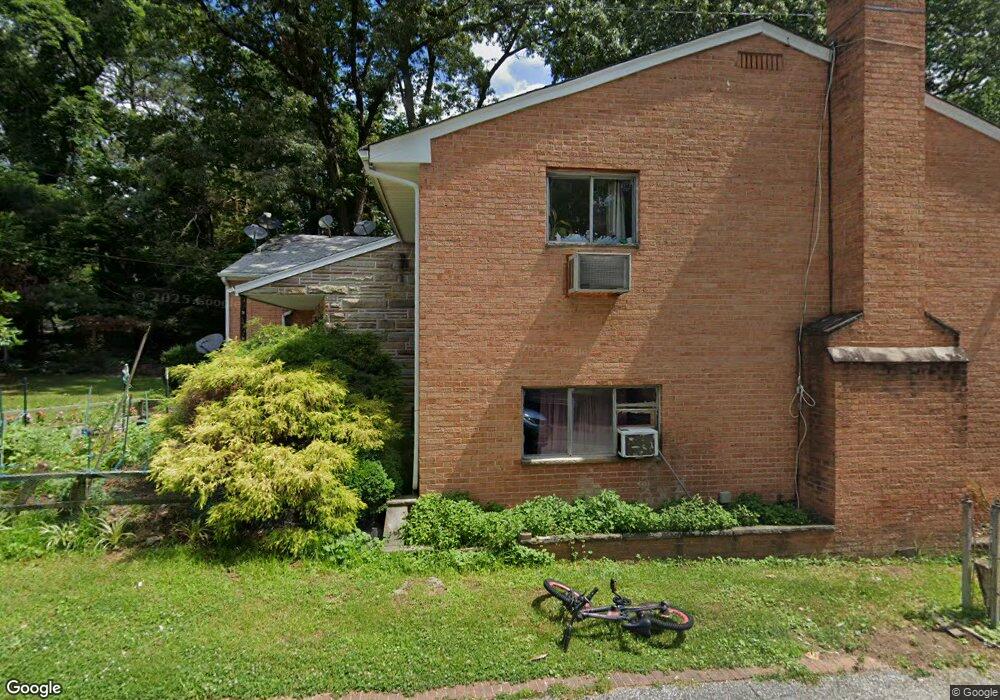 9315 Rolling View Dr, Lanham, MD 20706 - photo 1