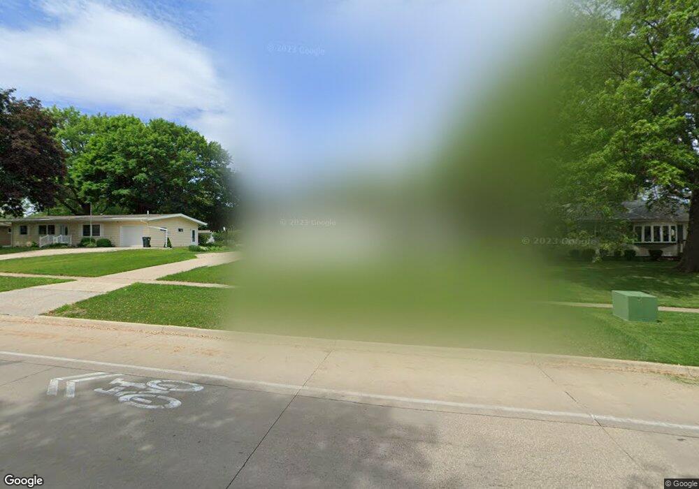 4203 Rownd St, Cedar Falls, IA 50613 - photo 1