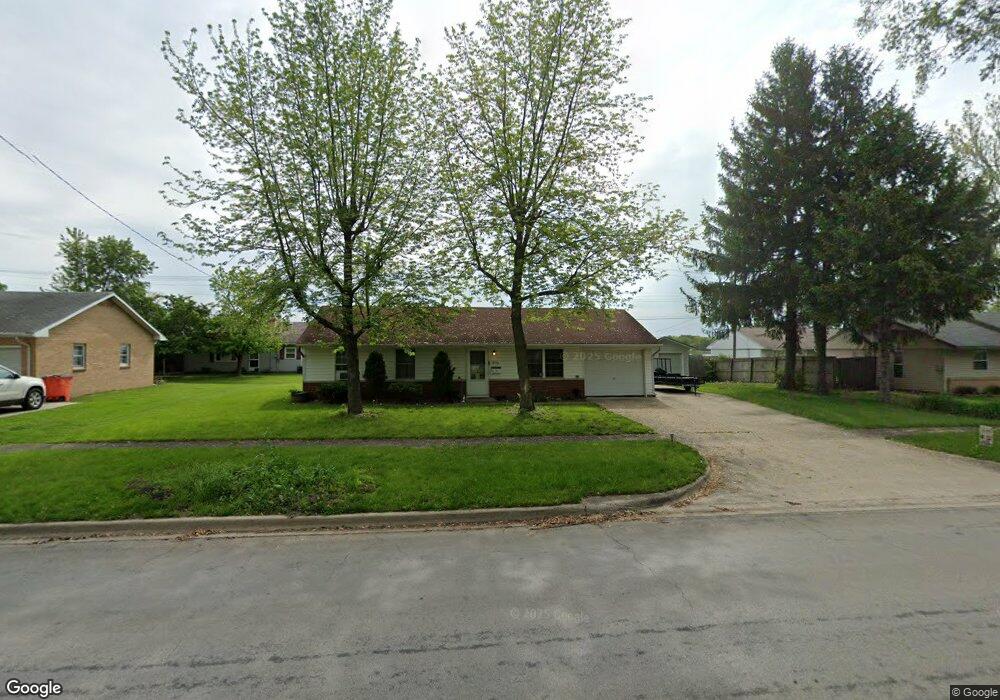 804 S 6th St, Mattoon, IL 61938 - photo 1