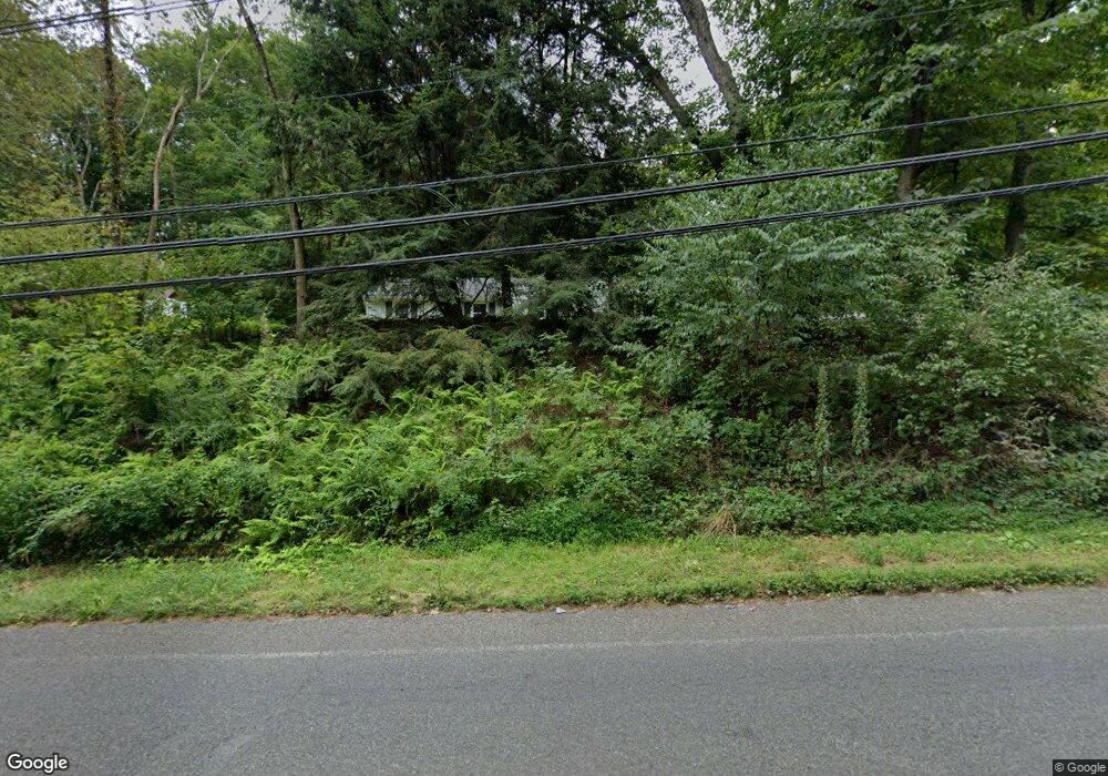 114 Middle Road Turnpike, Woodbury, CT 06798 - photo 1