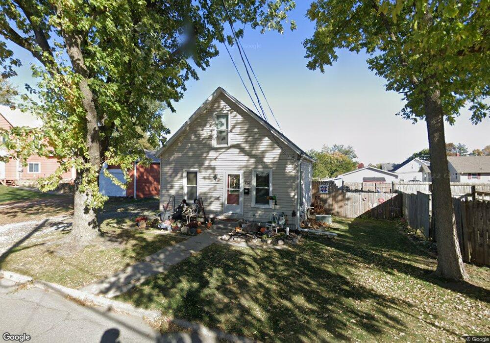 312 E 5th St N, Newton, IA 50208 - photo 1