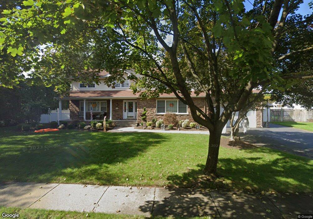 633 Victoria Terrace, Paramus, NJ 07652 - photo 1