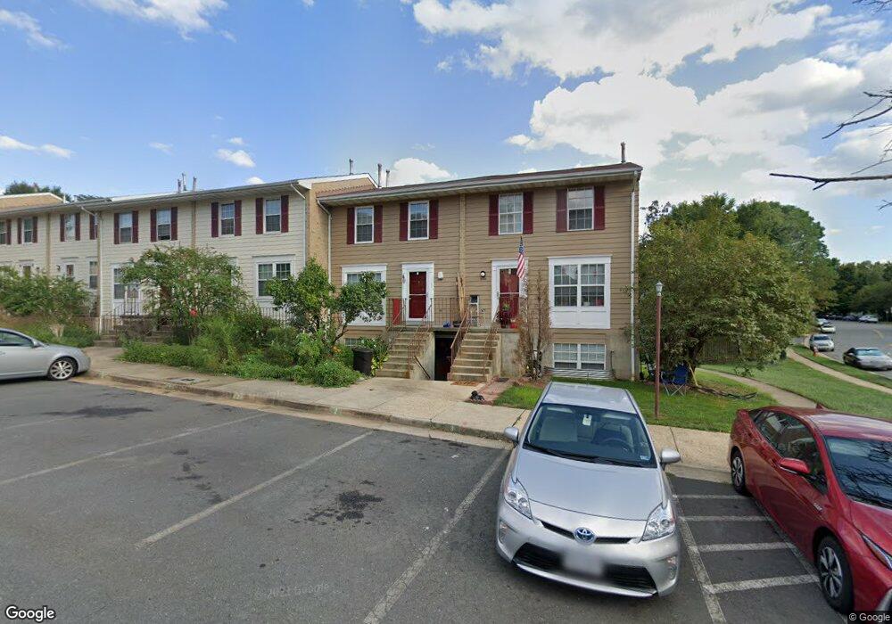 9497 Linden Leaf Ct, Fairfax, VA 22031 - photo 1