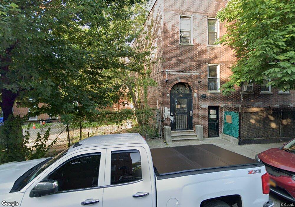 1028 Grote St, Bronx, NY 10460 - photo 1