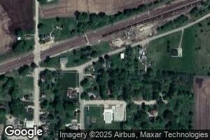 209 Railroad Ave, Dixon, IL 61021