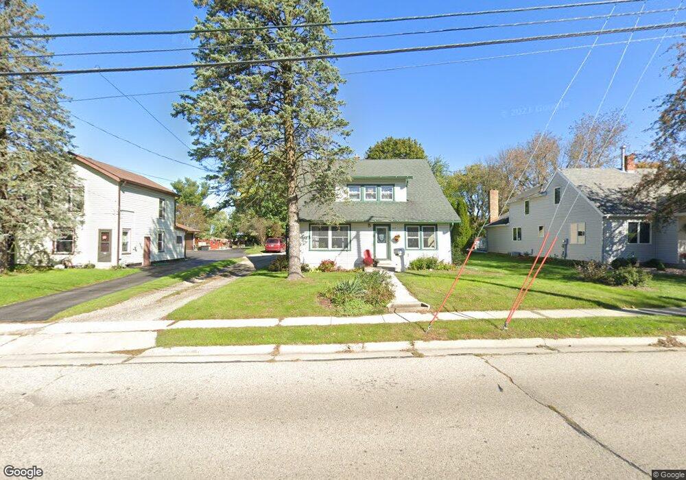 427 Janesville St, Oregon, WI 53575 - photo 1