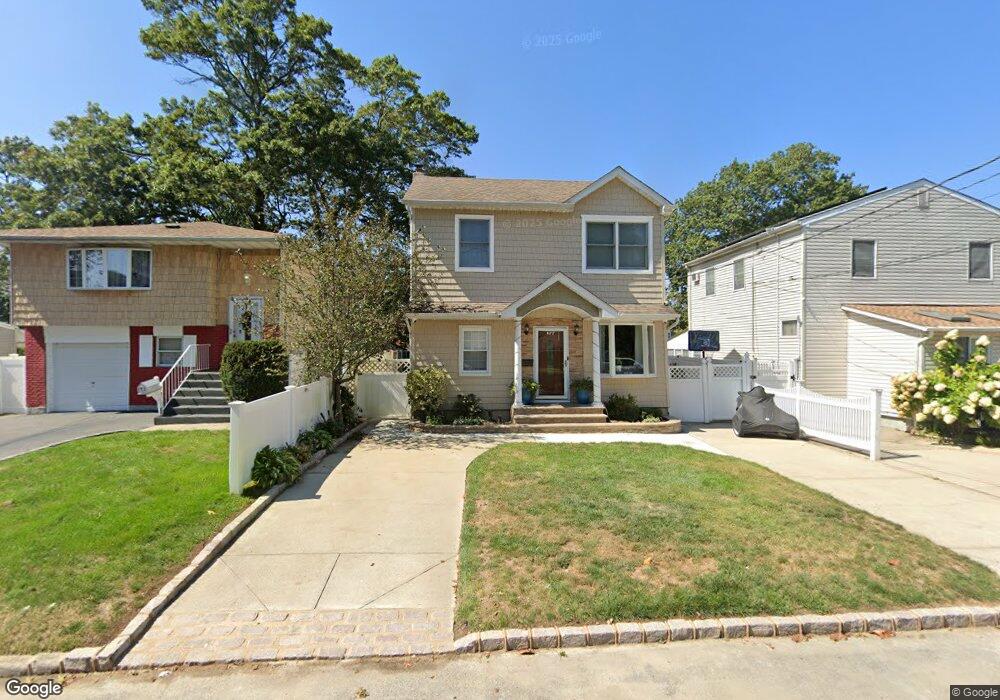 177 Lafayette St, Copiague, NY 11726 - photo 1