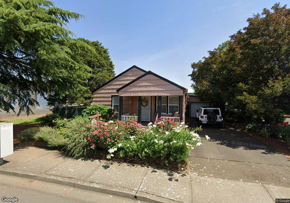 220 SW 11th St, Dundee, OR 97115 - photo 1