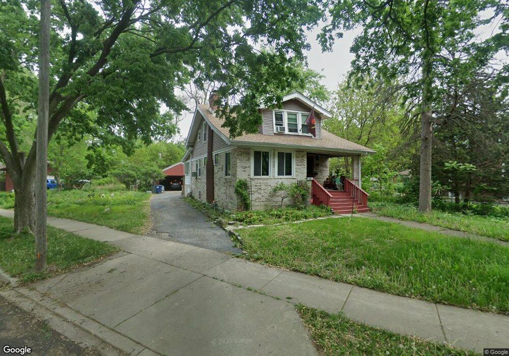 591 Arlington Ave, Des Plaines, IL 60016 - photo 1