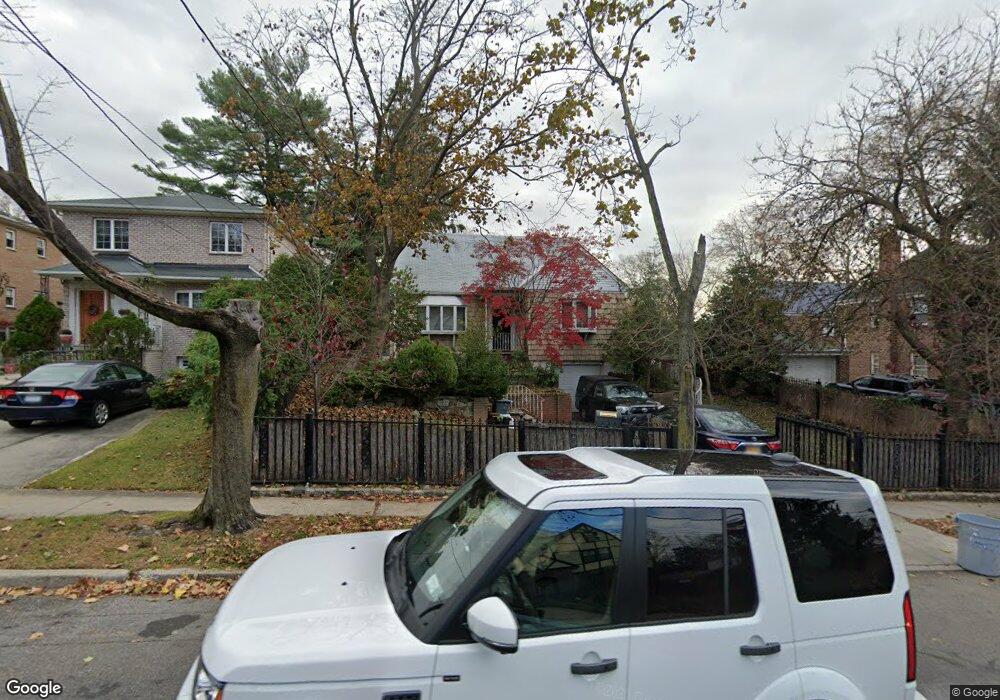 3371 Utopia Pkwy, Flushing, NY 11358 - photo 1