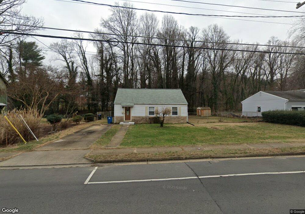 2143 Pimmit Dr, Falls Church, VA 22043 - photo 1