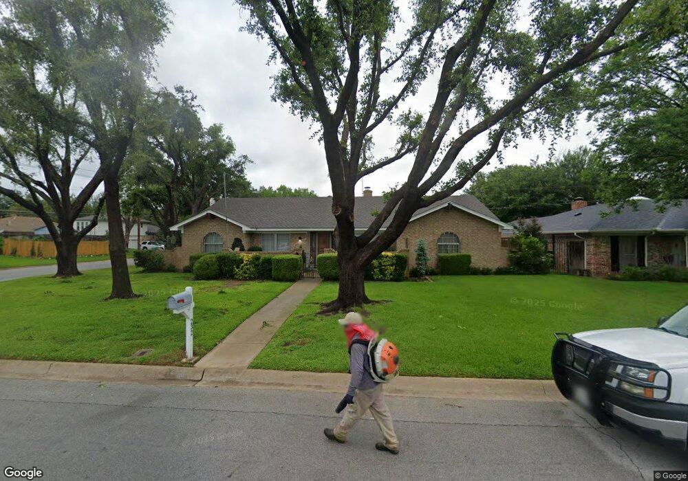 232 Hillview Dr, Hurst, TX 76054 - photo 1