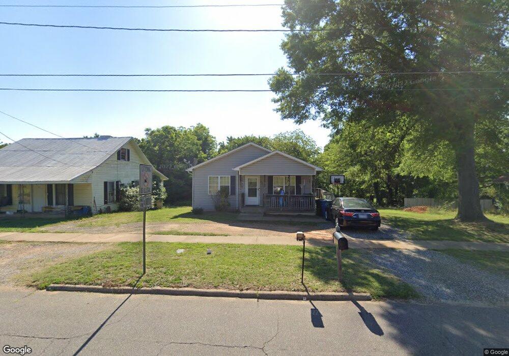 1110 7th St, Statesville, NC 28677 - photo 1