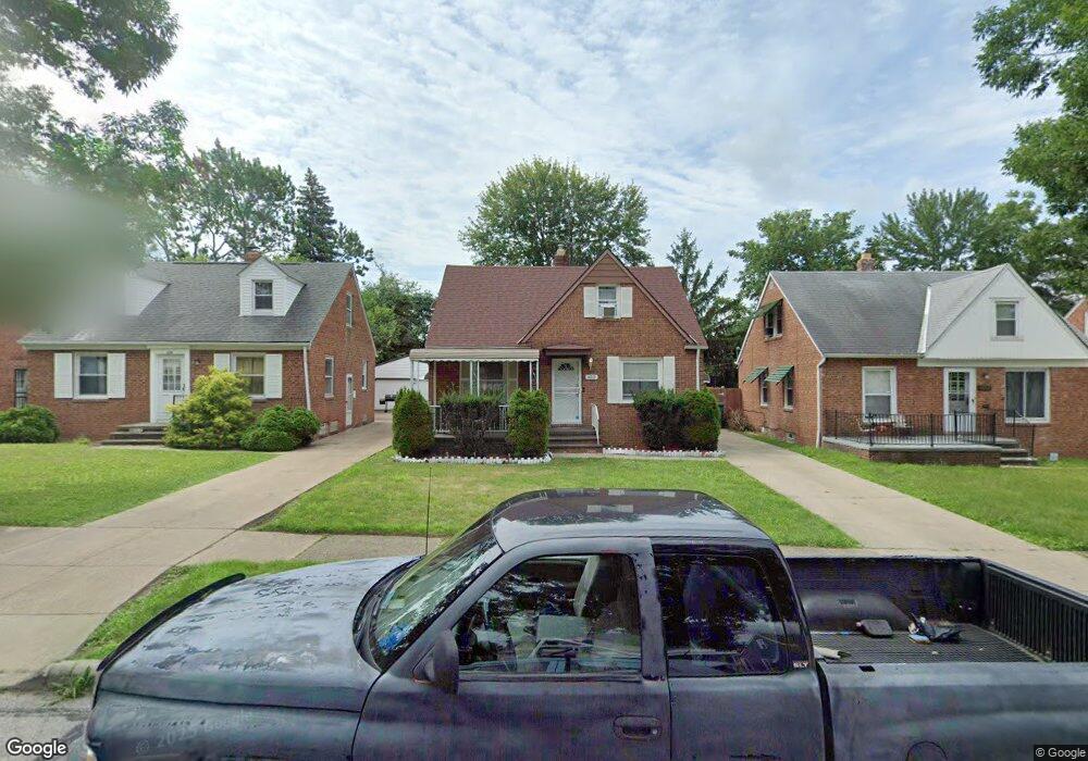 18216 Mapleboro Ave, Maple Heights, OH 44137 - photo 1