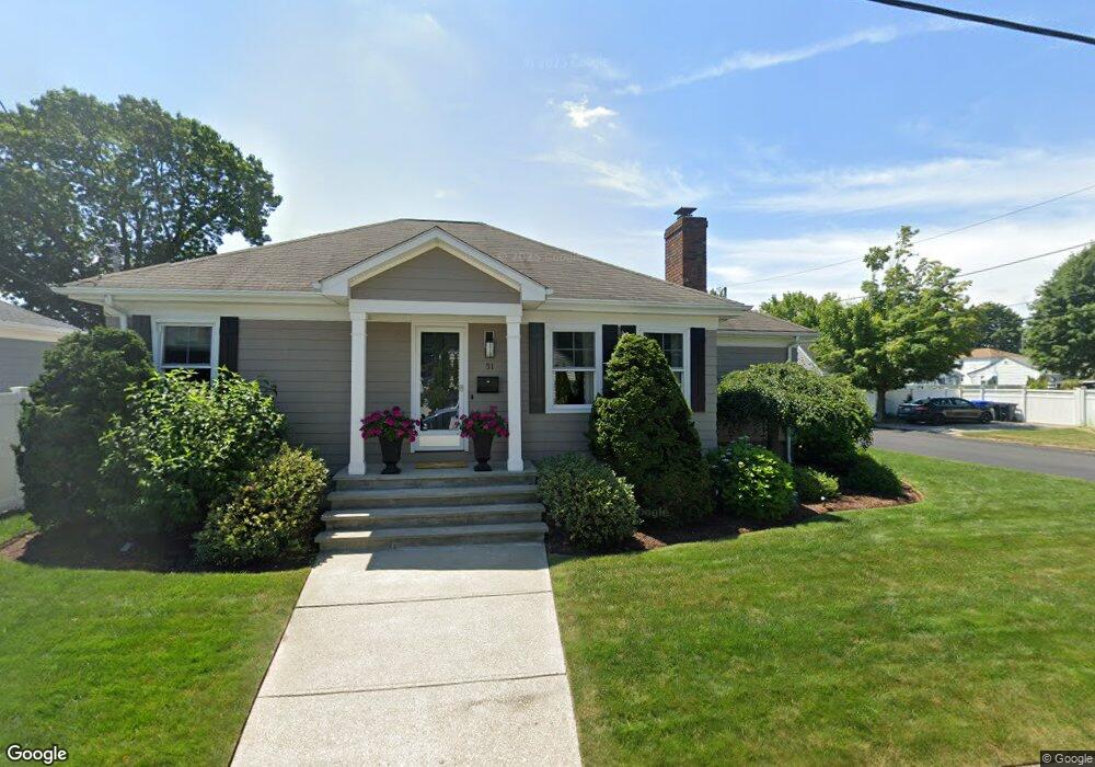 51 Wendell St, Pawtucket, RI 02861 - photo 1