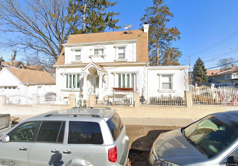 1815 Lacombe Ave, Bronx, NY 10473 - photo 1